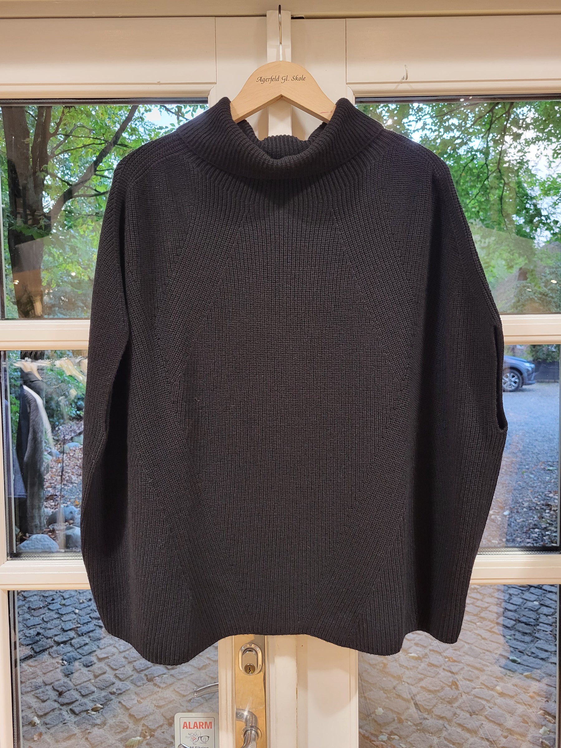 Piro strik 8225, Nero
