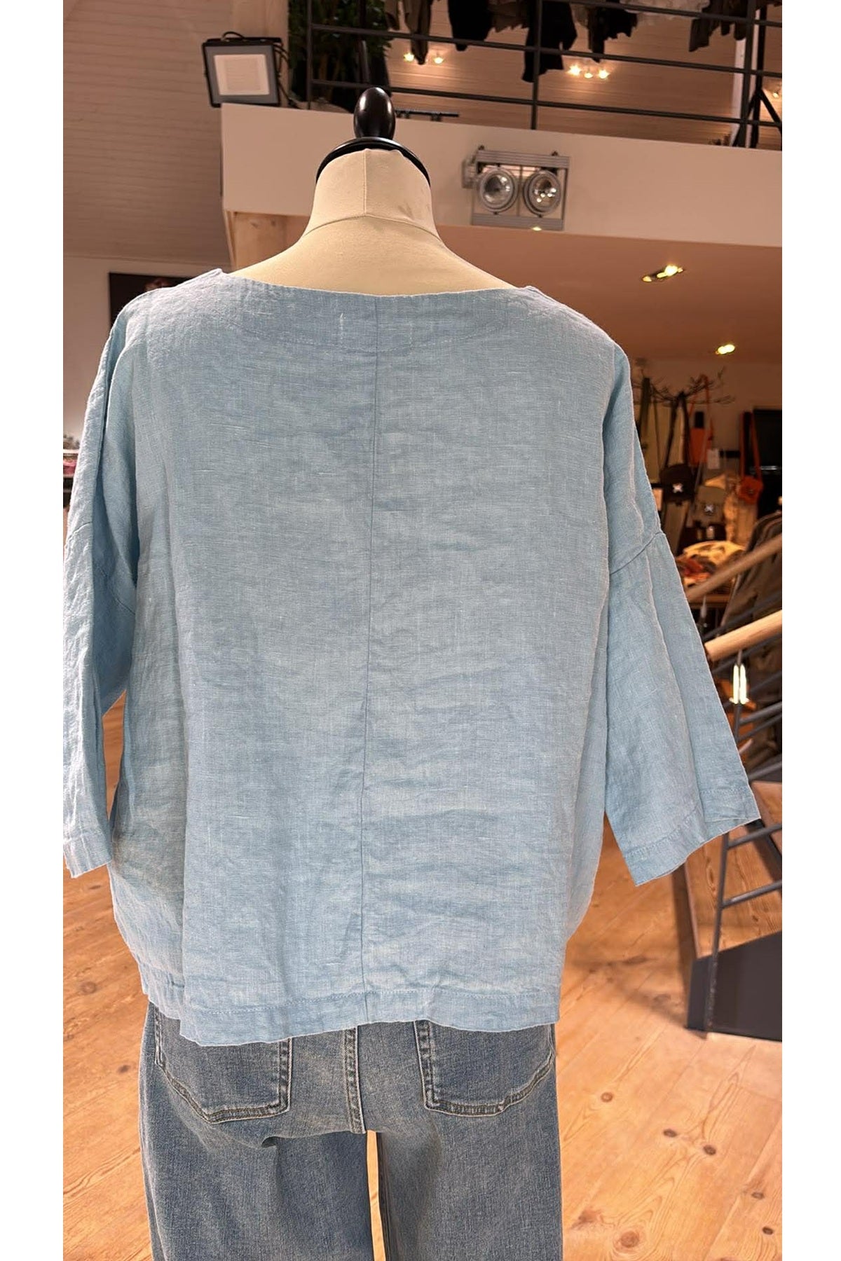 Thing bred bluse i hør 7145, Sky