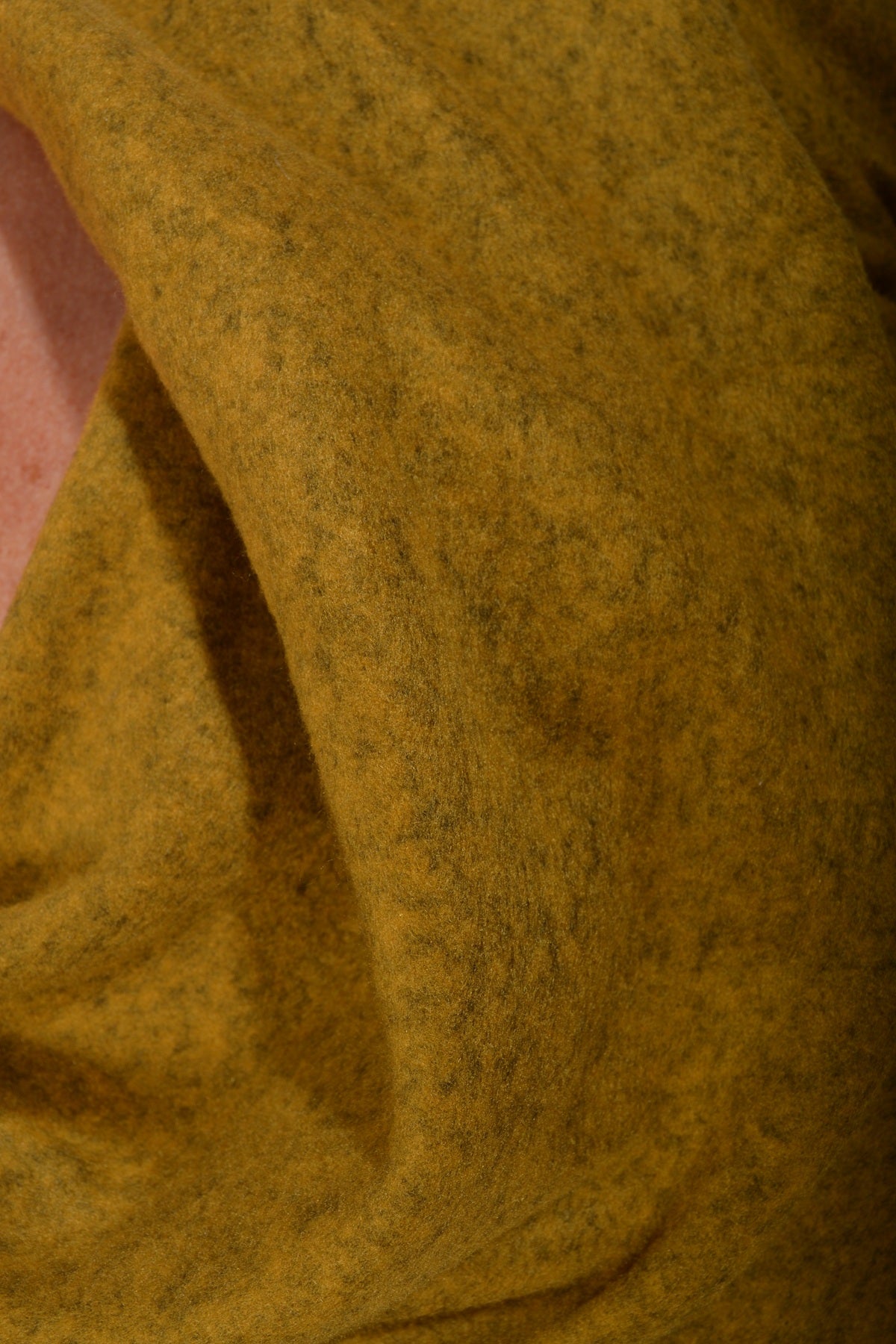 Thing strikbluse 7102, Ochre
