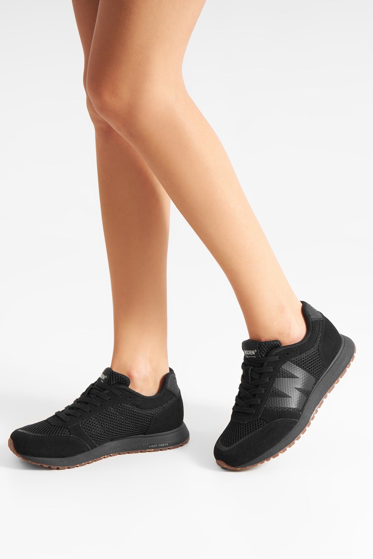 Woden Ronja Icon, Black