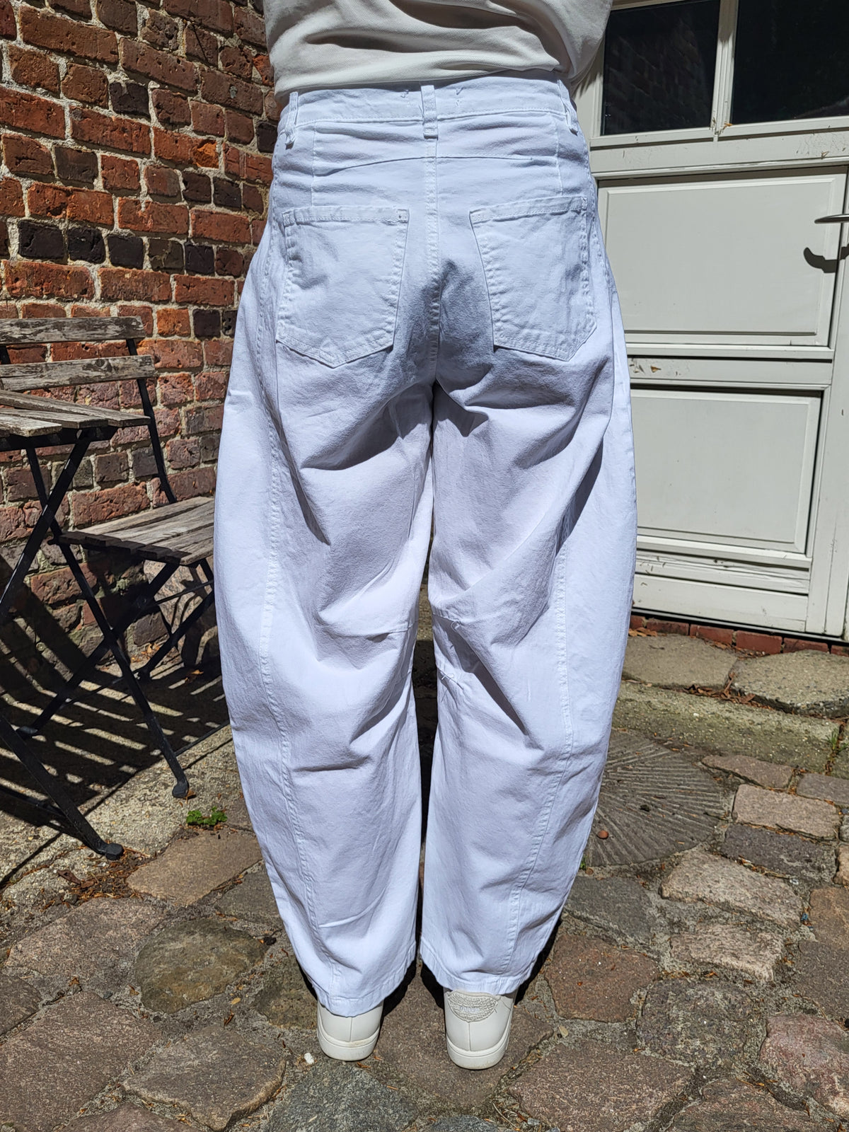 OM-HU Copenhagen Berlin Pants 826152, White