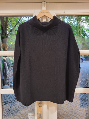 Piro strik 8225, Nero