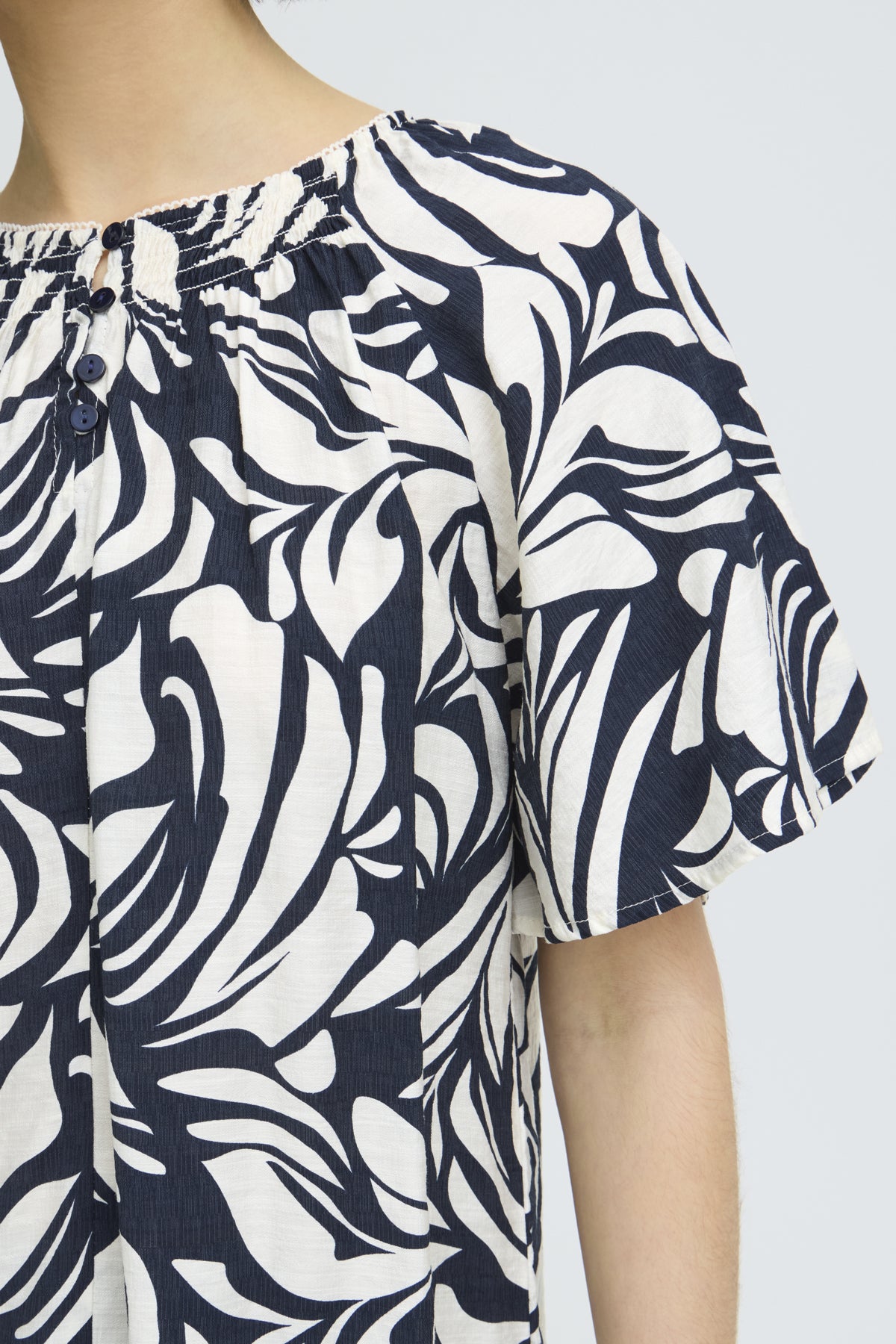 Fransa FRARIANA BLOUSE 16,  Floral Reverie Navy / Blue