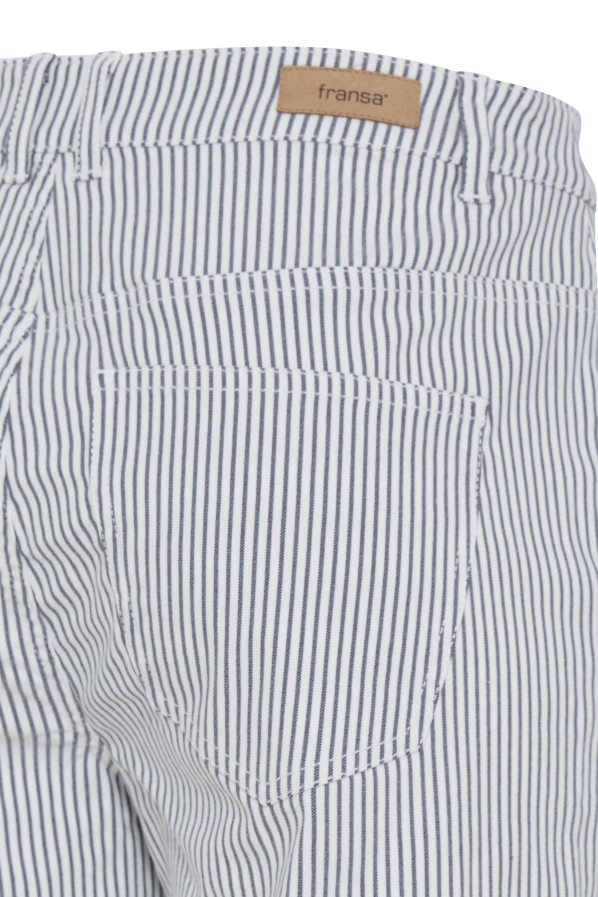 Fransa FRENA SHORTS 2, BIRCH W. NAVY STRIPE